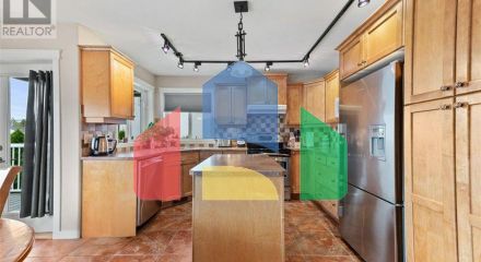 Residential - Single Family Home - Oliver, Canada - Canada