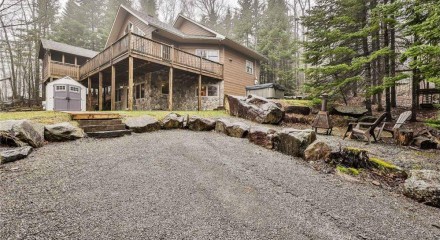 Residential - Two Level House - Saint-Sauveur, Canada - Canada