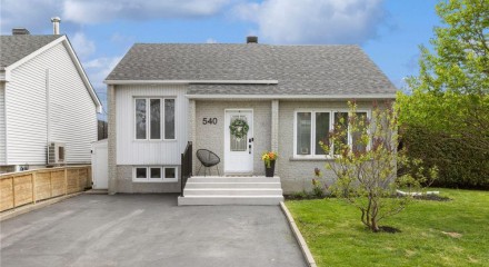 Residential - Two Level House - Lachenaie, Canada - Canada