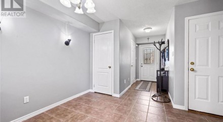 Residential - Single Family Home - New Tecumseth, Canada - Canada