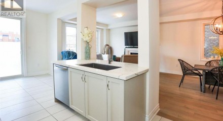 Residential - Single Family Home - Pickering, Canada - Canada