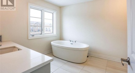 Residential - Single Family Home - Pickering, Canada - Canada