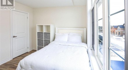 Residential - Single Family Home - Pickering, Canada - Canada
