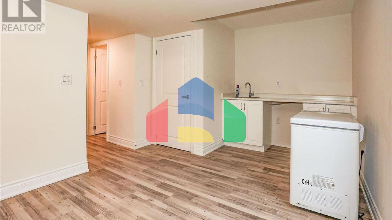 Residential - Single Family Home - Pickering, Canada - Canada