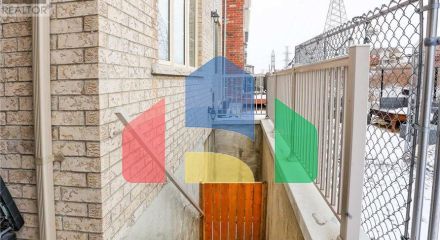 Residential - Single Family Home - Pickering, Canada - Canada