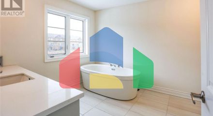 Residential - Single Family Home - Pickering, Canada - Canada