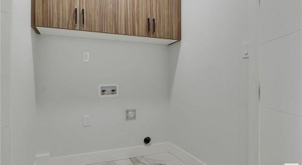 Residential - Single Family Home - Spruce Grove, Canada - Canada