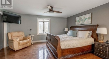 Residential - Single Family Home - Tay, Canada - Canada