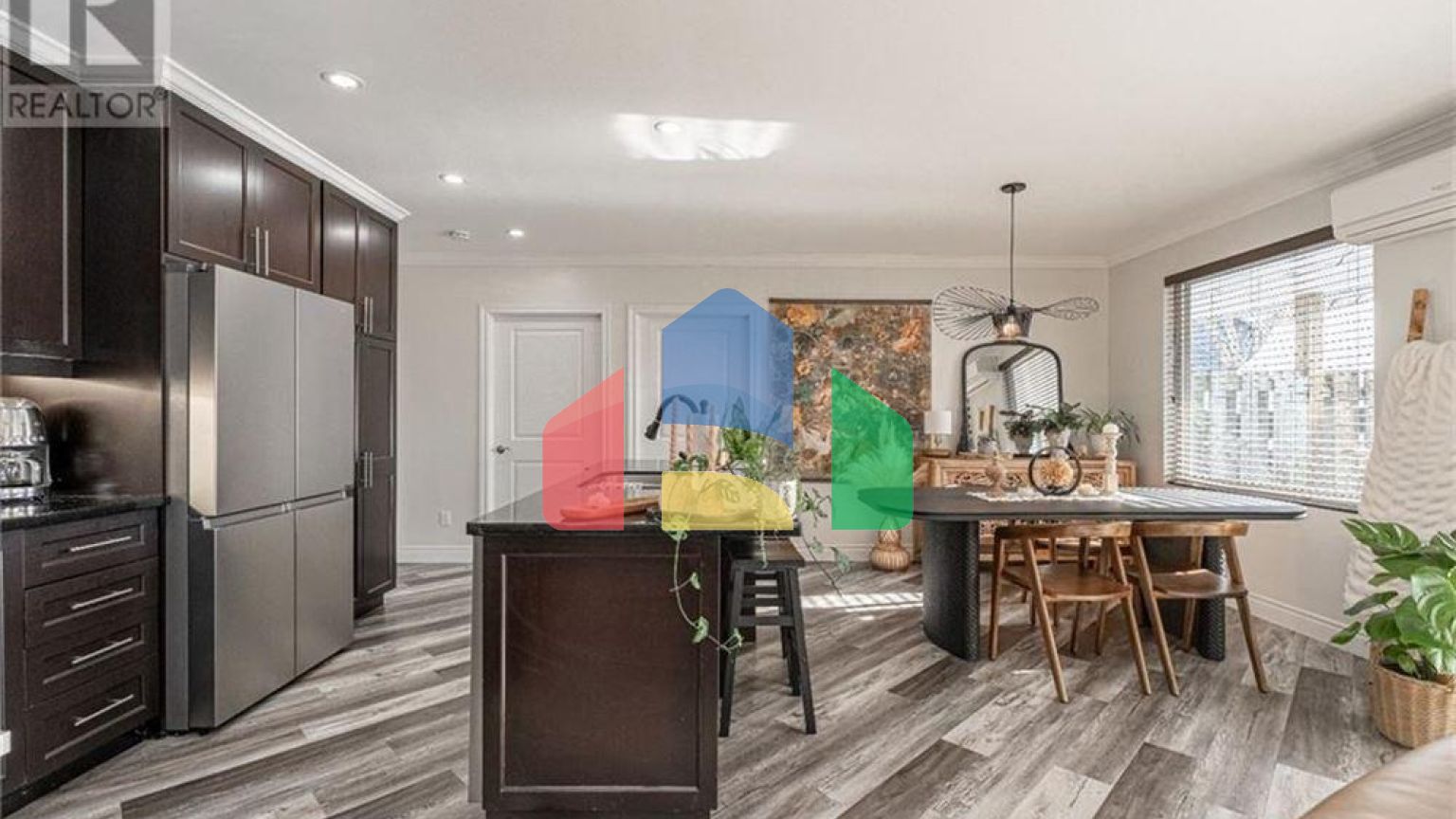 Residential - Single Family Home - Tay, Canada - Canada