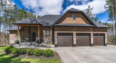 Residential - Single Family Home - Tay, Canada - Canada