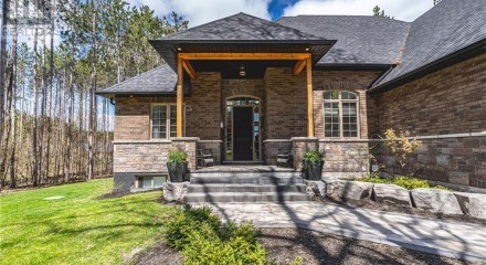 Residential - Single Family Home - Tay, Canada - Canada