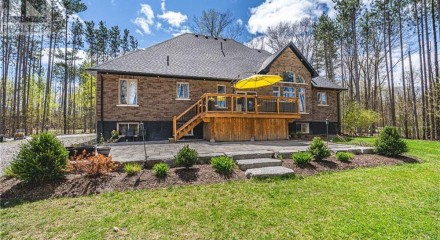Residential - Single Family Home - Tay, Canada - Canada