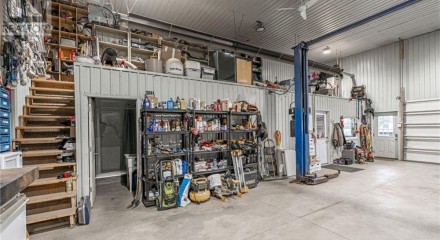 Commercial - Commercial/Retail - Tay, Canada - Canada