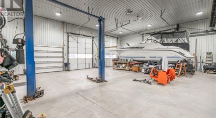 Commercial - Commercial/Retail - Tay, Canada - Canada