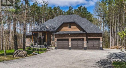 Residential - Single Family Home - Tay, Canada - Canada