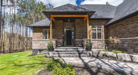 Residential - Single Family Home - Tay, Canada - Canada