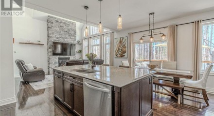 Residential - Single Family Home - Tay, Canada - Canada