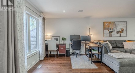 Residential - Single Family Home - Tay, Canada - Canada