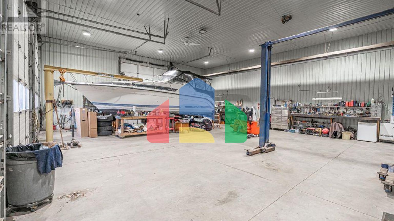 Commercial - Commercial/Retail - Tay, Canada - Canada