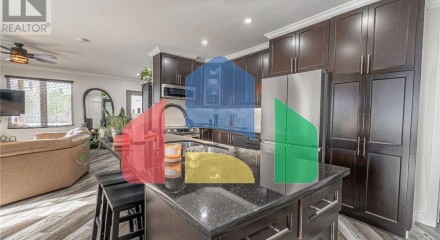 Commercial - Commercial/Retail - Tay, Canada - Canada
