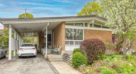 Residential - Bungalow - Saint-Laurent, Canada - Canada