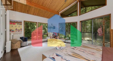 Residential - Single Family Home - Mayne Island, Canada - Canada