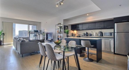 Residential - Condo/Apartment - Montréal (Ville-Marie), Canada - Canada