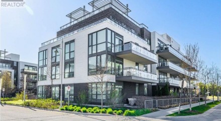 Residential - Condo/Apartment - Innisfil, Canada - Canada