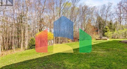 Residential - Single Family Home - New Minas, Canada - Canada