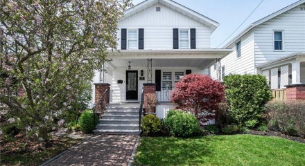 Residential - Two Level House - Salaberry-de-Valleyfield - Saint-Timothée, Canada - Canada