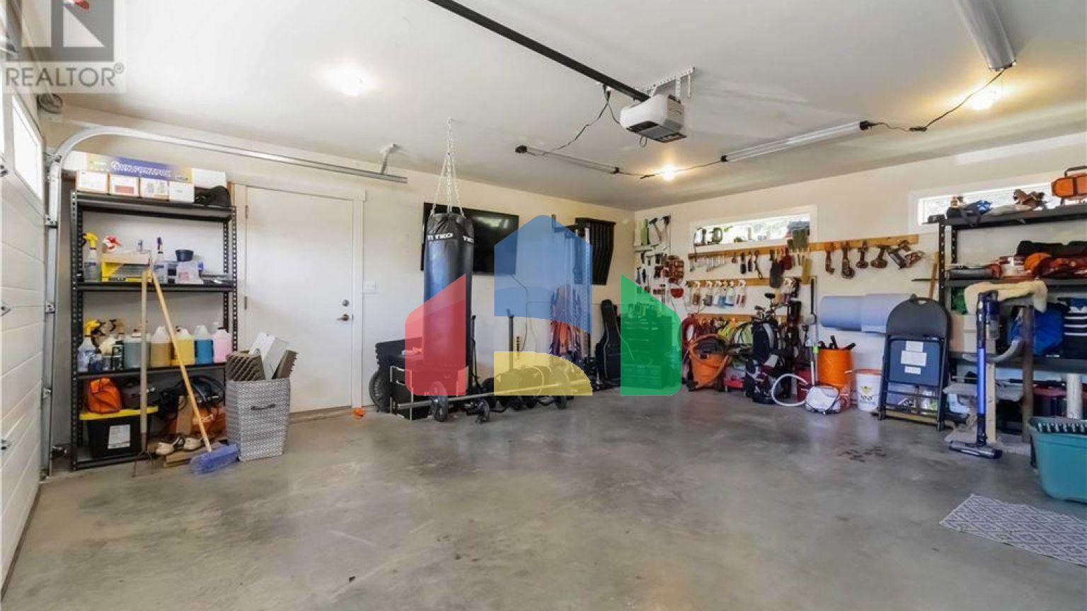 Residential - Single Family Home - Langford, Canada - Canada