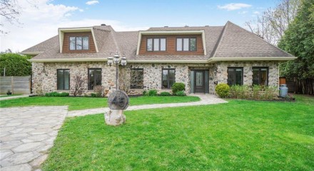 Residential - Two Level House - Saint-Jean-sur-Richelieu (L'Acadie), Canada - Canada