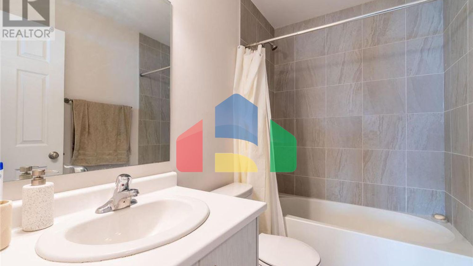 Residential - Townhouse - Brantford, Canada - Canada