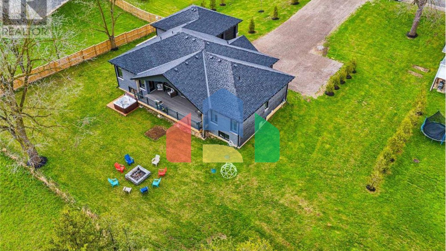 Residential - Single Family Home - Brantford, Canada - Canada