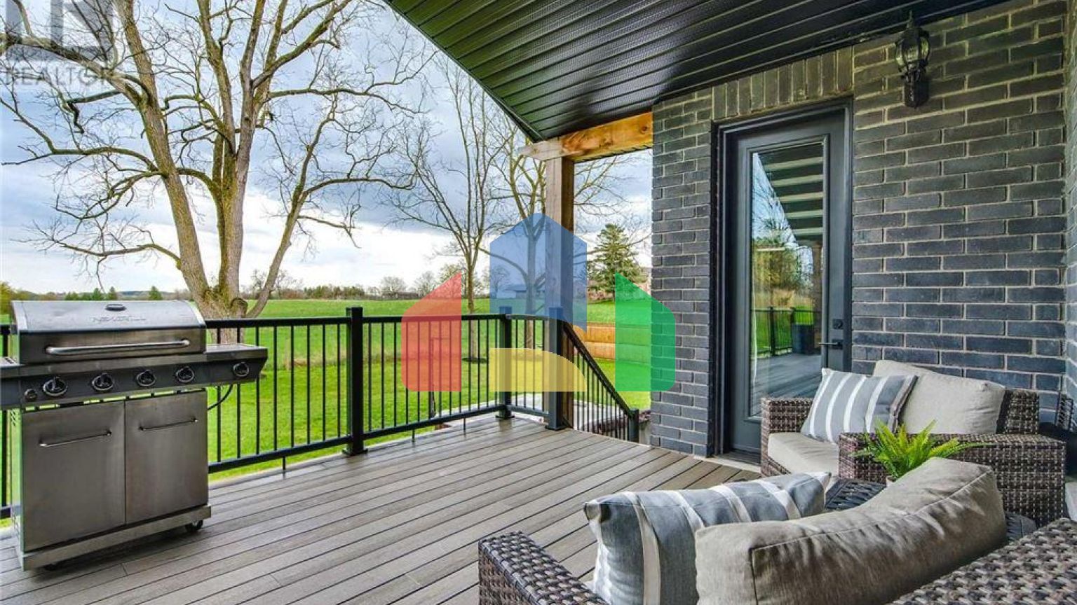 Residential - Single Family Home - Brantford, Canada - Canada