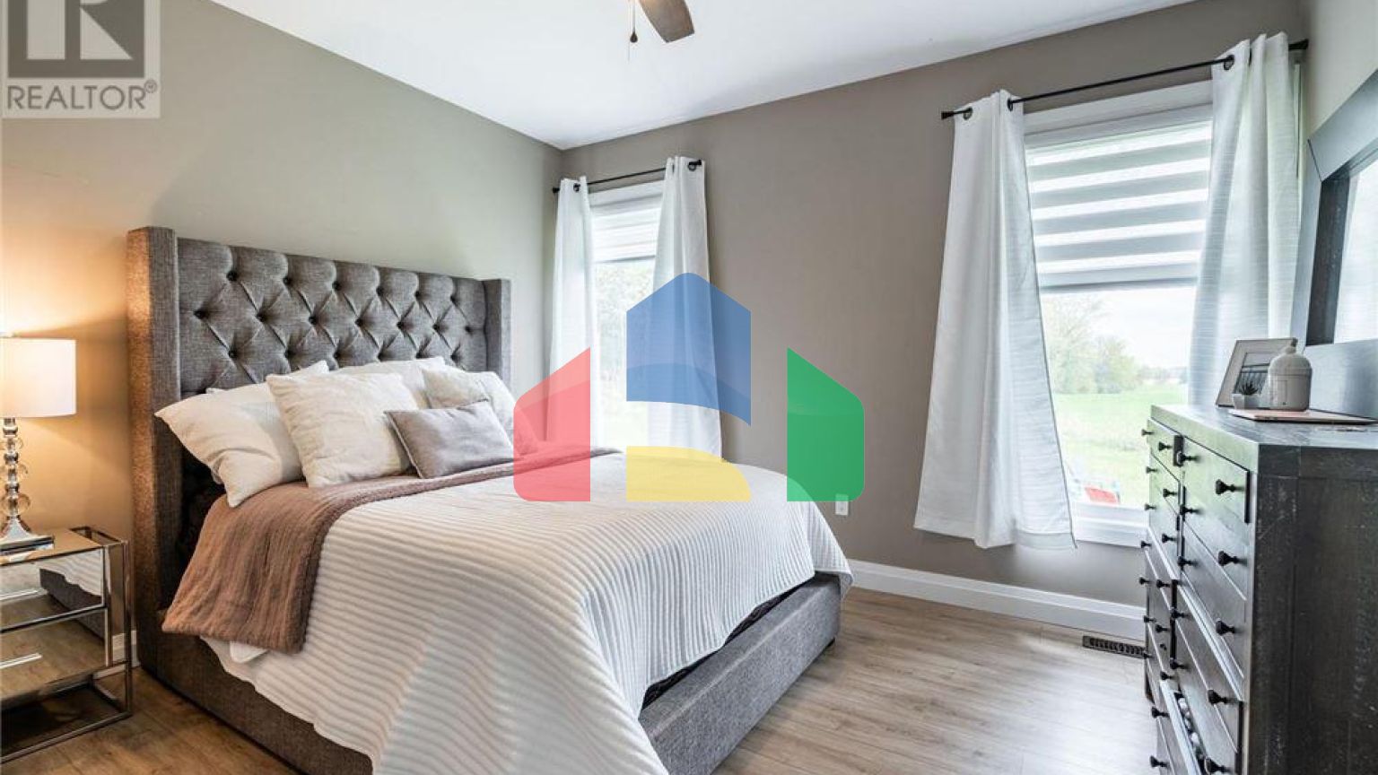 Residential - Single Family Home - Brantford, Canada - Canada