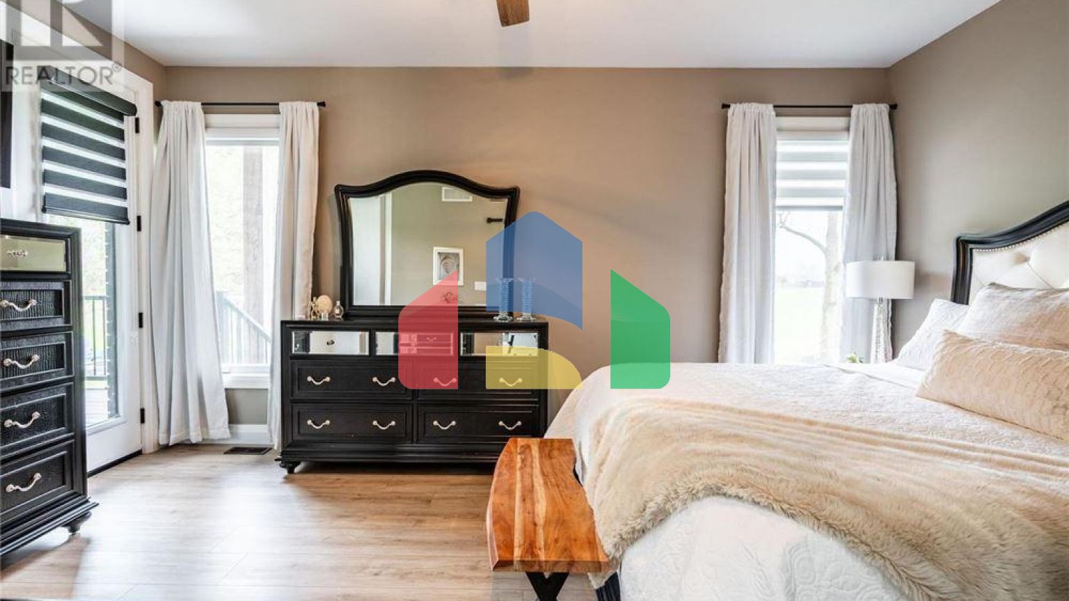 Residential - Single Family Home - Brantford, Canada - Canada