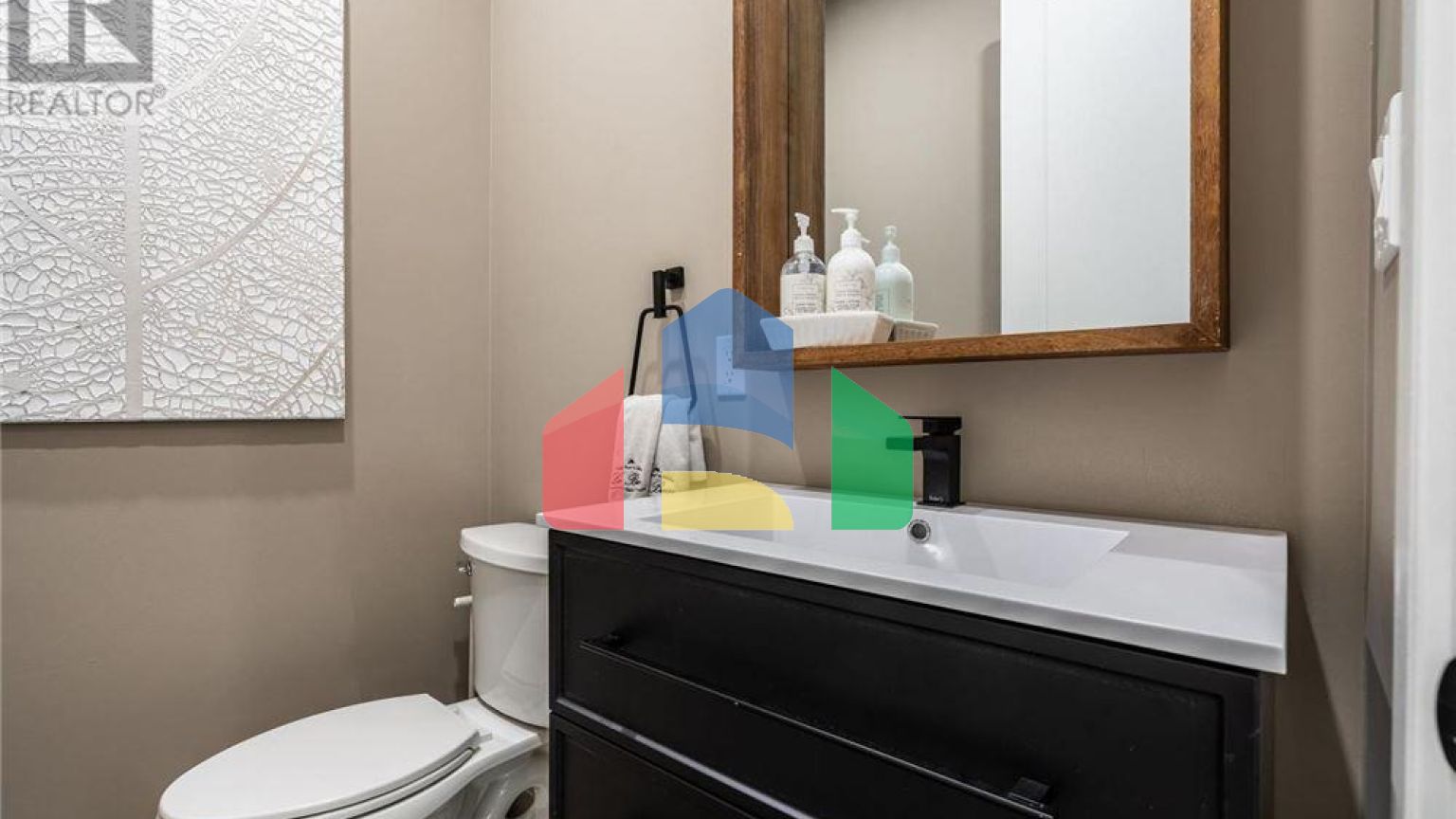 Residential - Single Family Home - Brantford, Canada - Canada