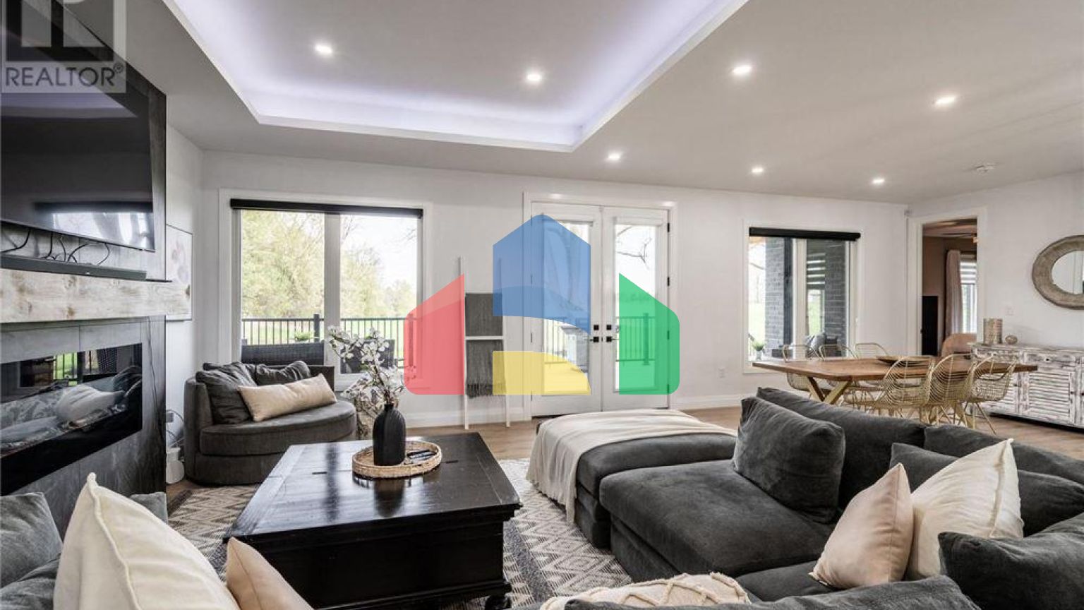 Residential - Single Family Home - Brantford, Canada - Canada