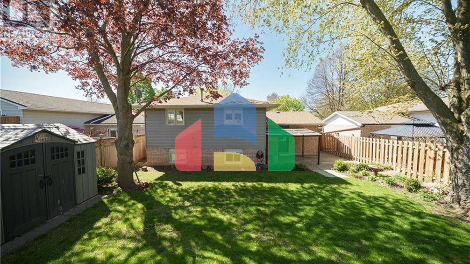 Residential - Single Family Home - Brantford, Canada - Canada