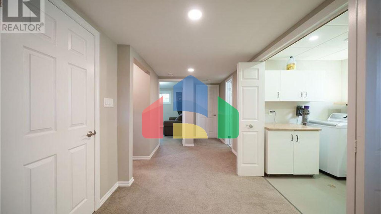 Residential - Single Family Home - Brantford, Canada - Canada