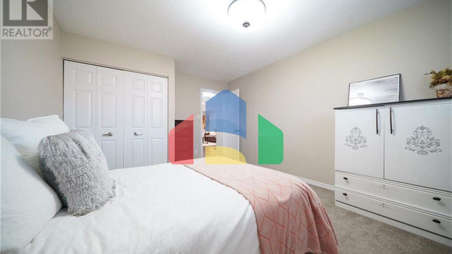 Residential - Single Family Home - Brantford, Canada - Canada