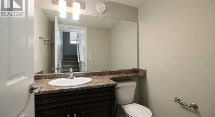 Residential - Townhouse - Fort McMurray, Canada - Canada