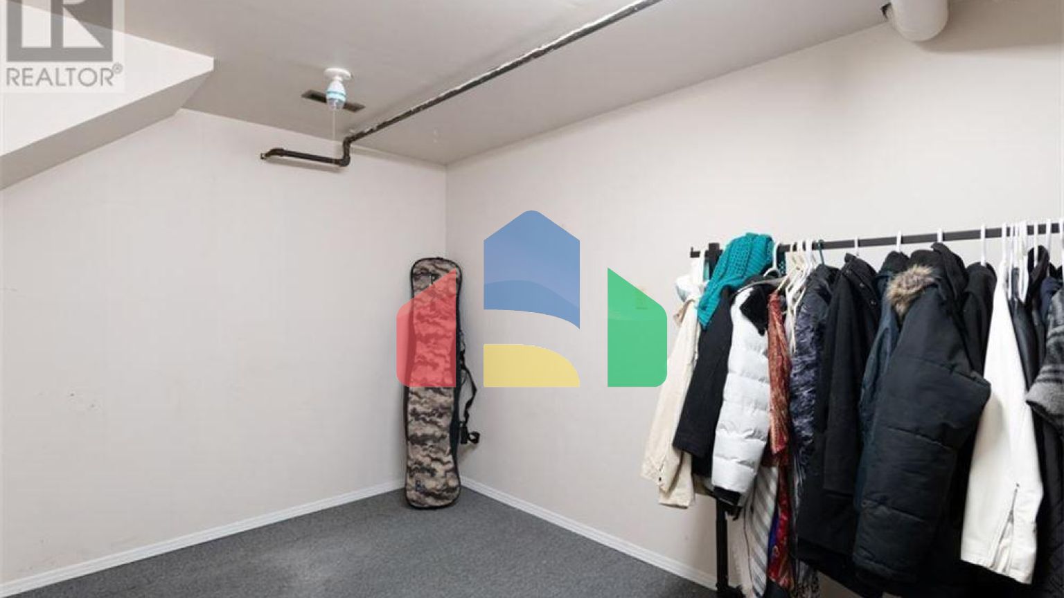 Residential - Single Family Home - Fort McMurray, Canada - Canada