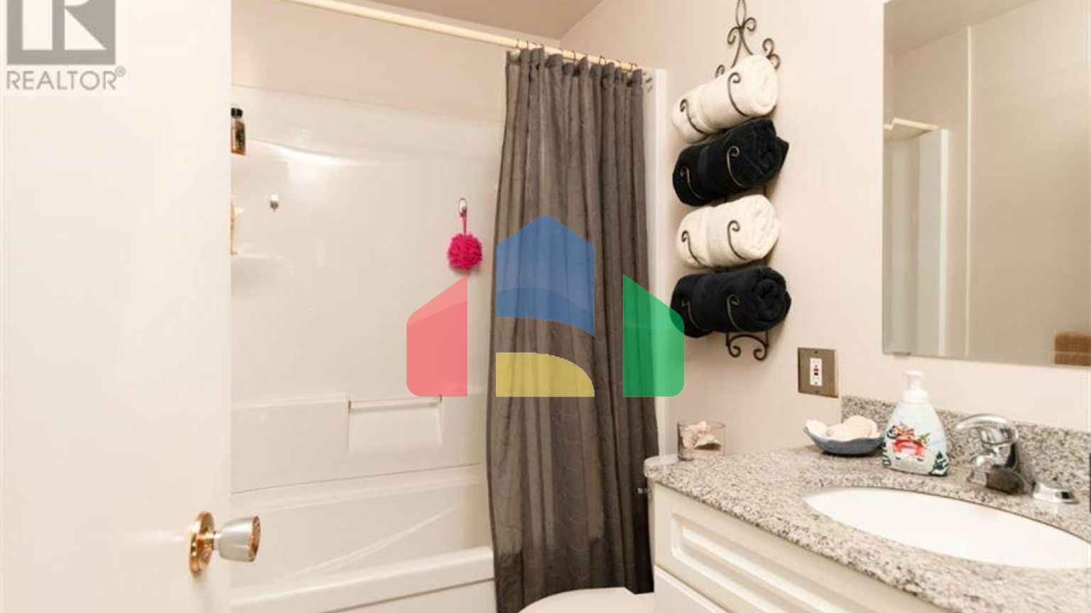 Residential - Single Family Home - Fort McMurray, Canada - Canada