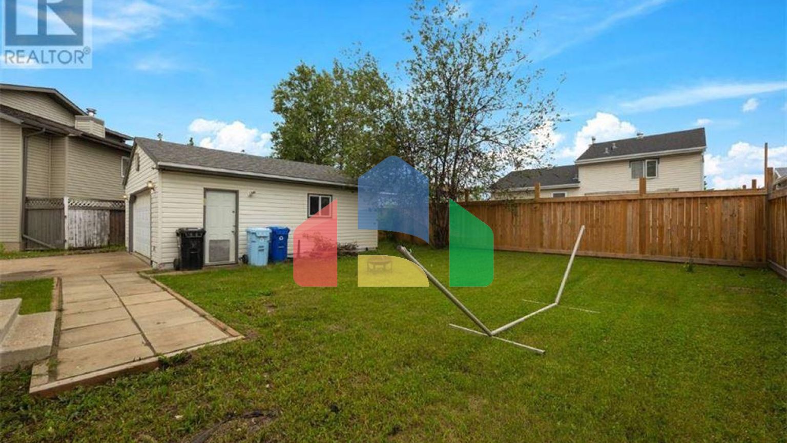 Residential - Single Family Home - Fort McMurray, Canada - Canada