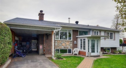 Residential - Bungalow - Longueuil, Canada - Canada