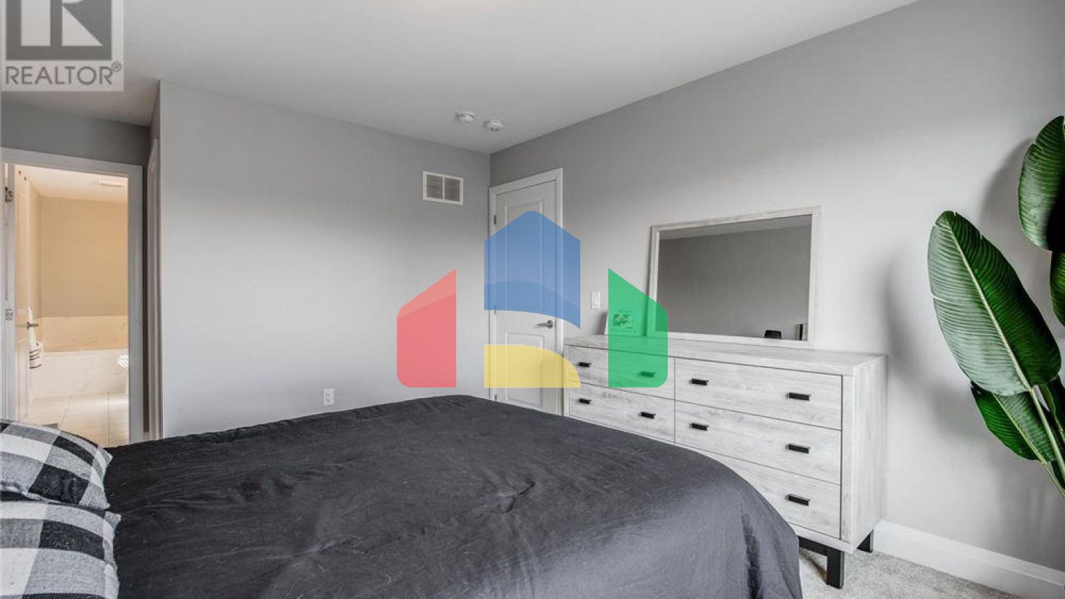 Residential - Single Family Home - Penetanguishene, Canada - Canada