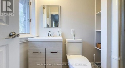 Residential - Single Family Home - Meaford, Canada - Canada