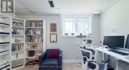 Residential - Single Family Home - Meaford, Canada - Canada